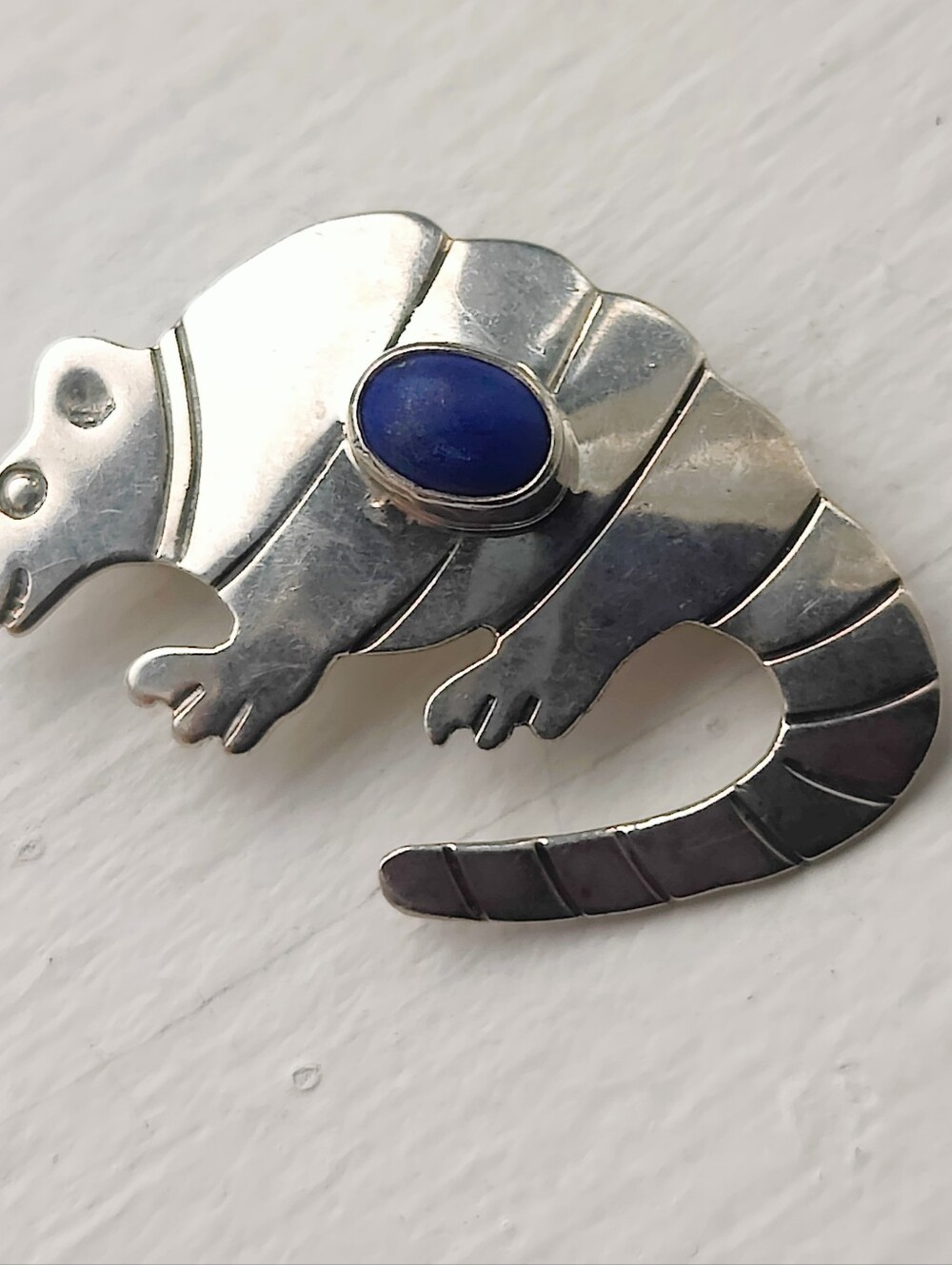 Vintage Sterling Native American Lapis Lazuli Armadillo Brooch - Picture 2 of 5